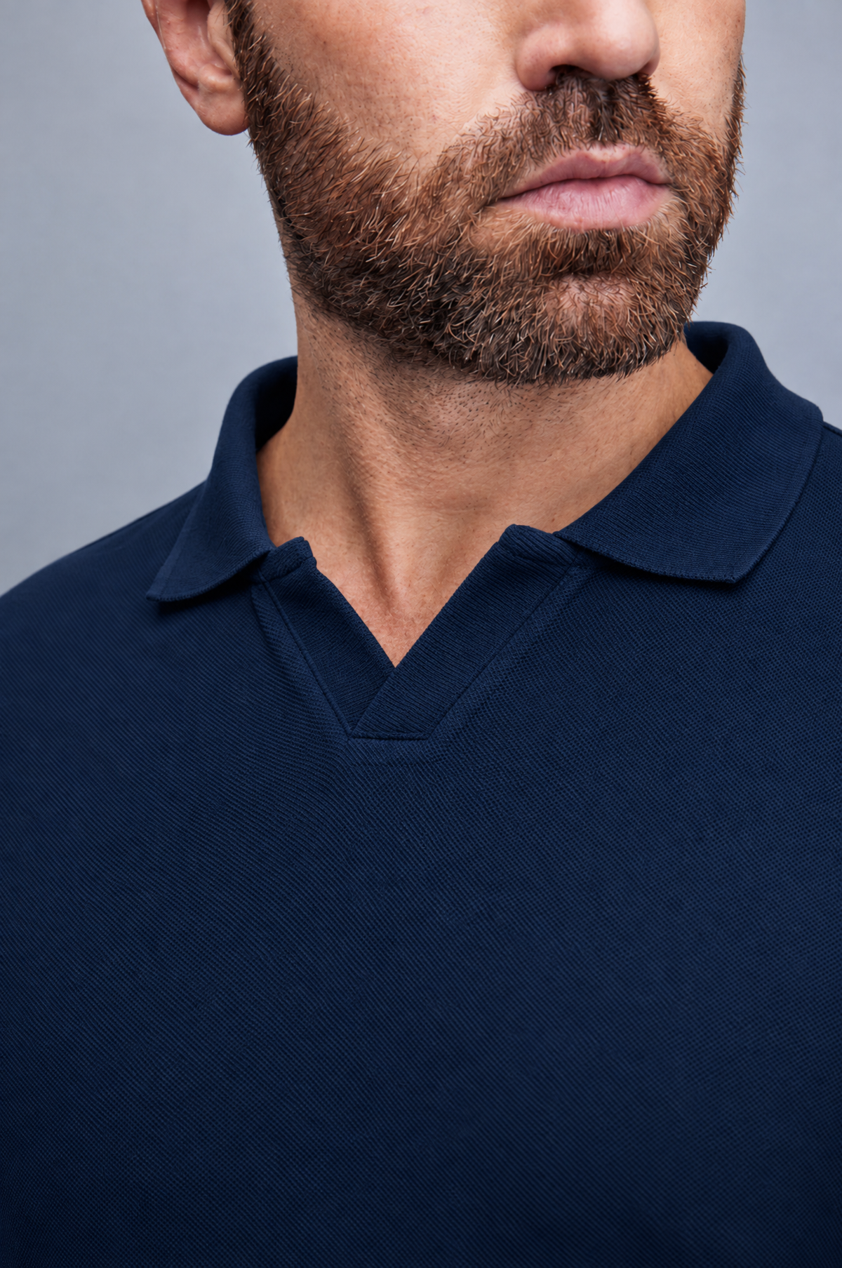 Marinho · Detalhe da gola